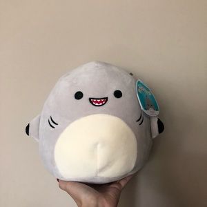 NWT 8” Gordon the Shark Squishmallow